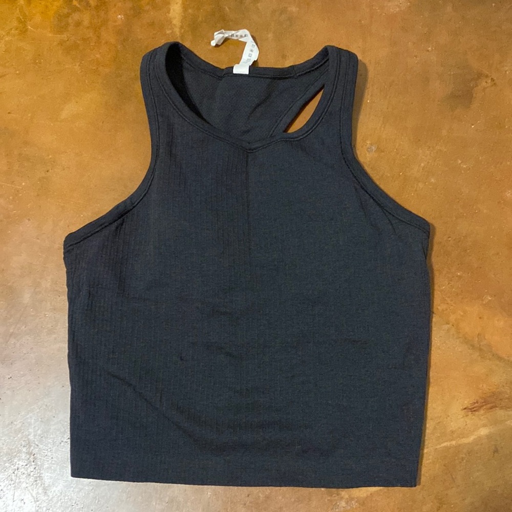 Lululemon cropped tank